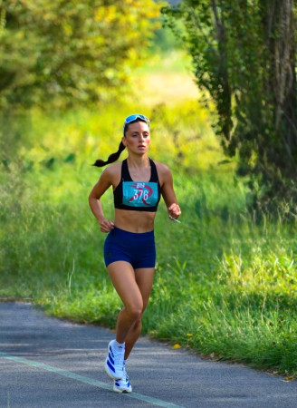 LAURA PILIAROVÁ (1999)