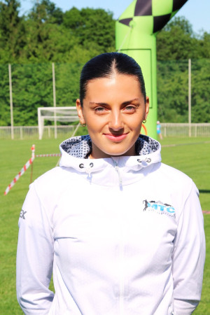 LAURA PILIAROVÁ (1999)